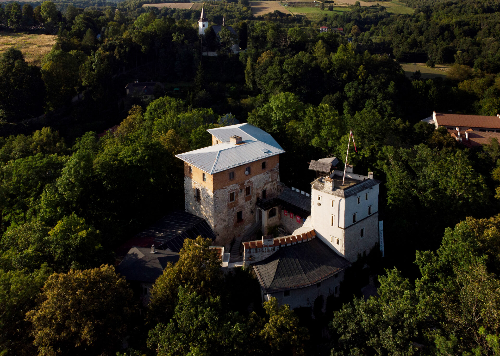 Zamek Korzkiew, sierpień 2024 r.