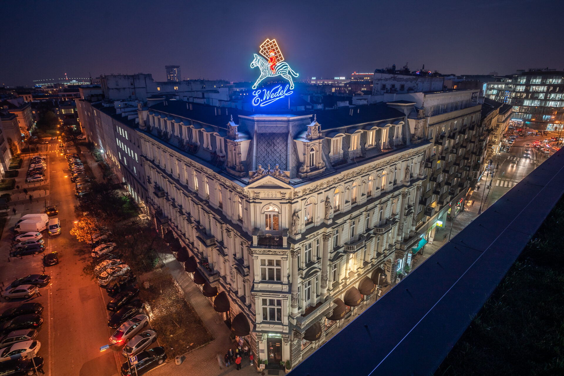 Neon na ul.Szpitalnej Słodka historia