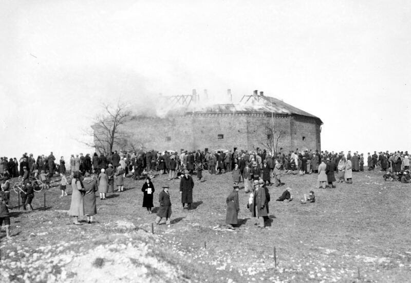 07 Pożar fortu św. Benedykta, kwiecień 1933 r.