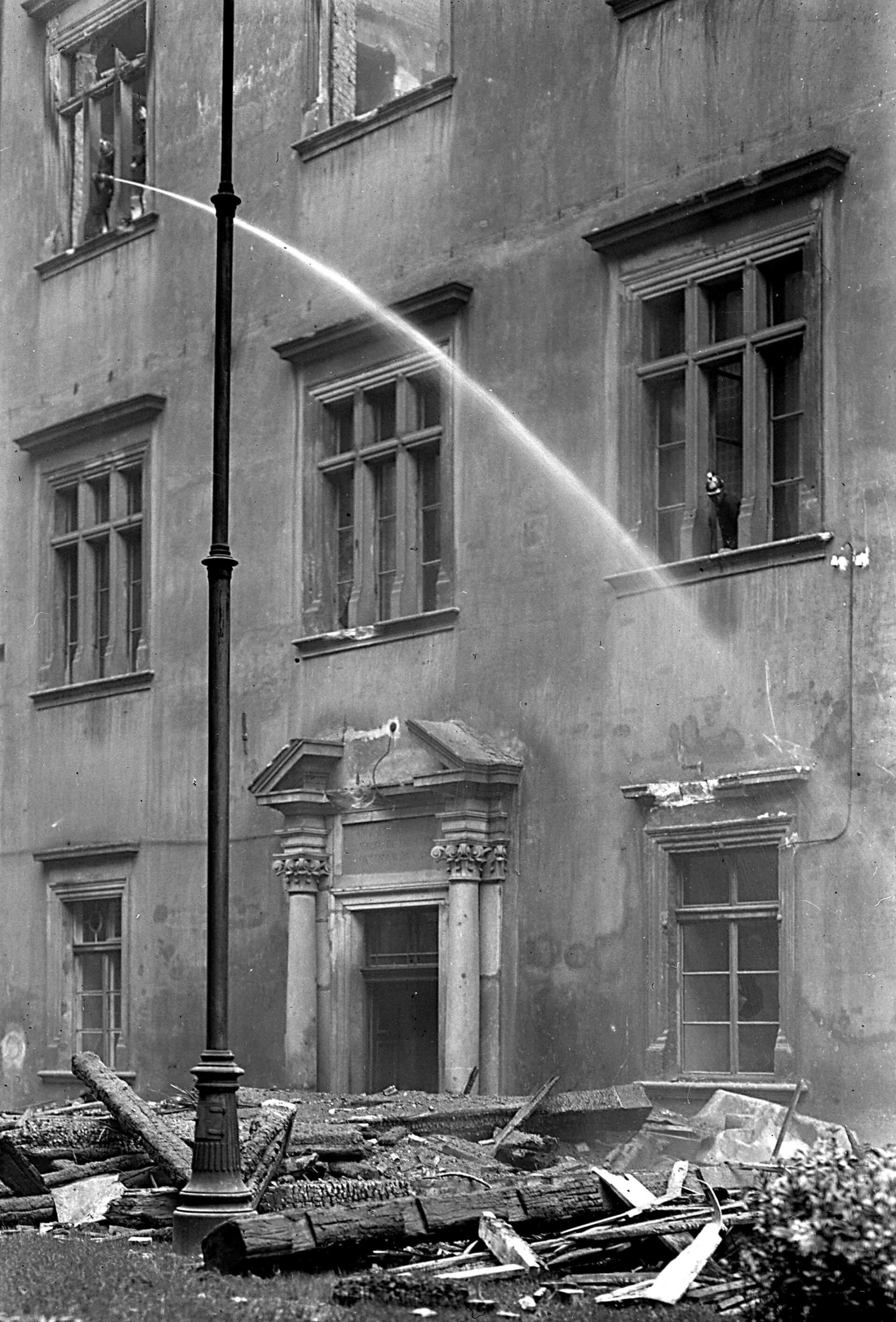 PIC_1-A-3241-3___OBR Półtora wieku gaszenia