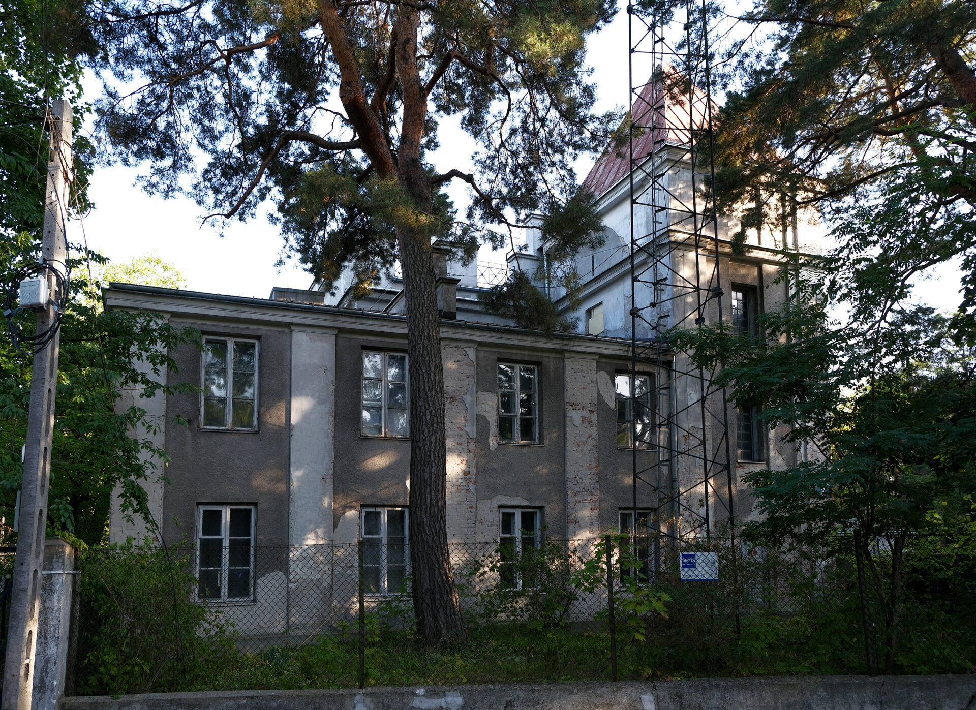 MACM5124__OBR Opowieść o dwóch elektrowniach