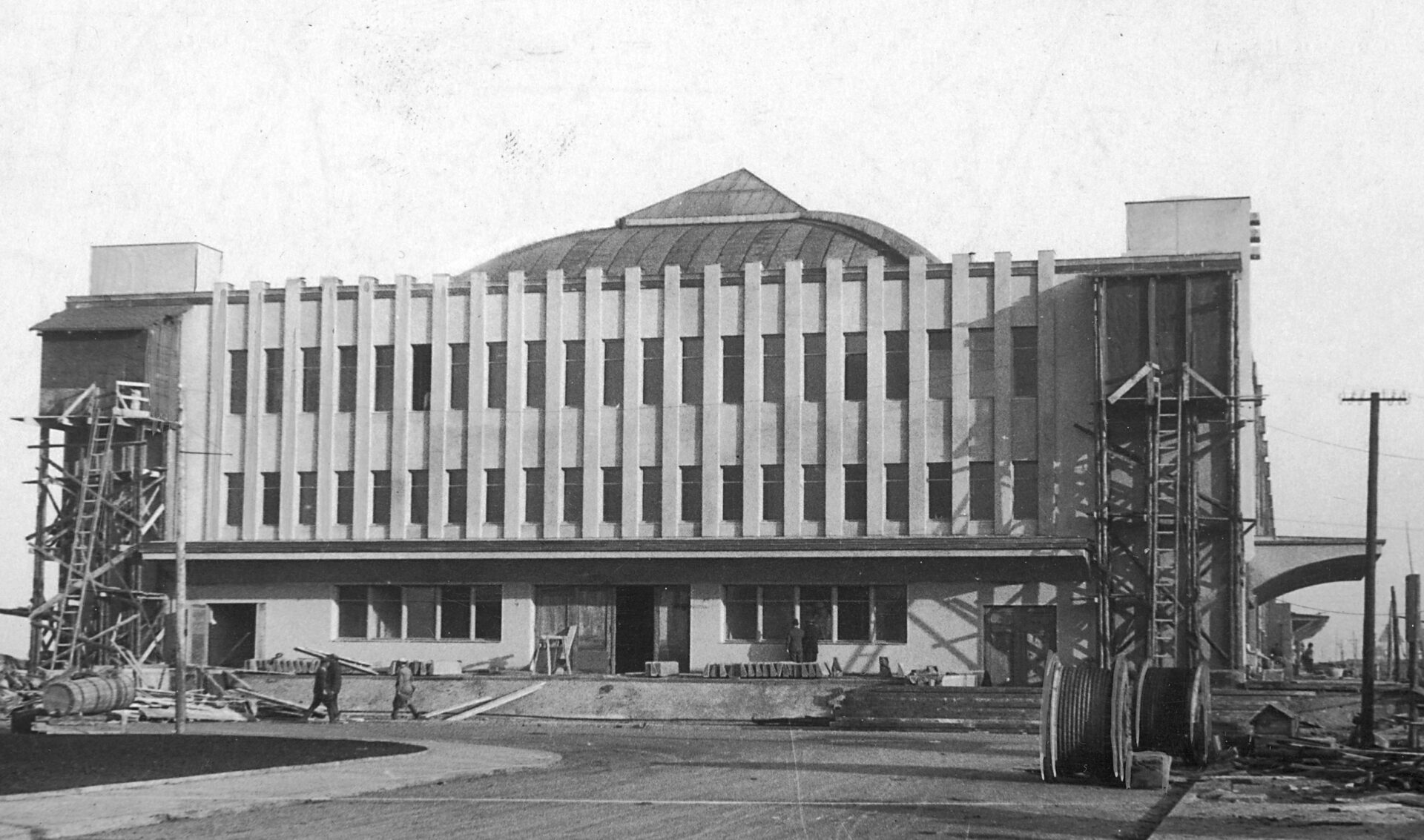 PIC_1-G-4749-2__OBR Budowa Dworca Morskiego. Gdynia, 1933 r.