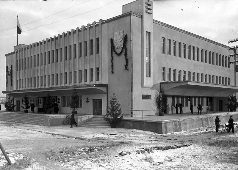 Dworzec Morski w Gdyni, grudzień 1933 r.