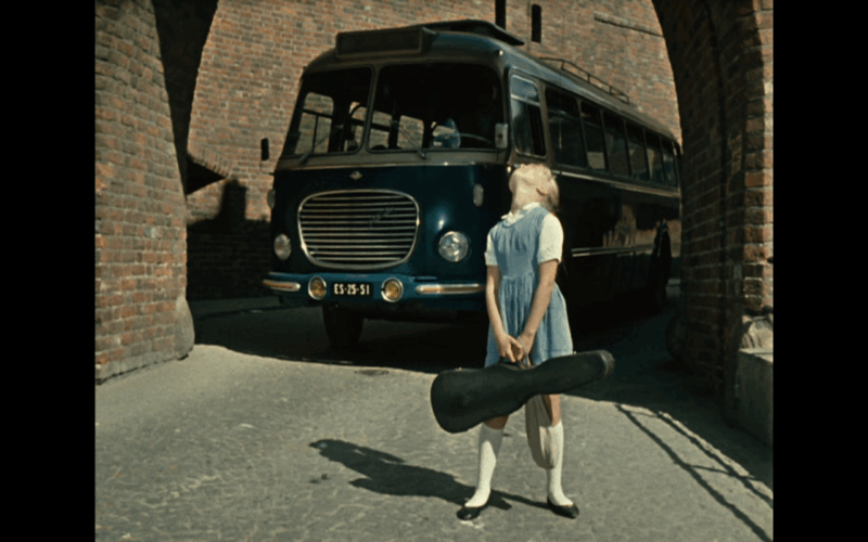 1280-800-max-2 Kadr z filmu "Spacerek Staromiejski"