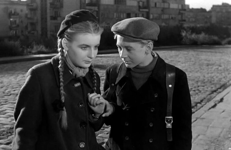 erfrerfrefe Kadr z filmu "Ulica Graniczna"