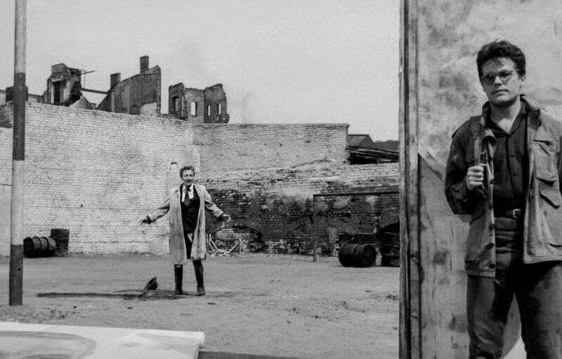 ferfretregt Kadr z filmu „Popiół i diament”