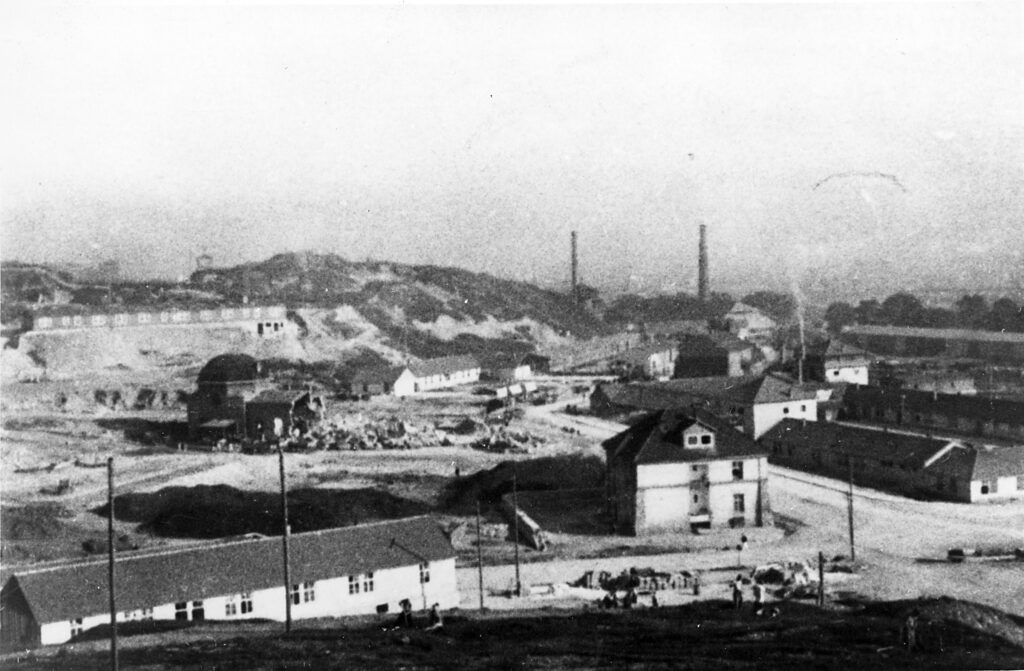 Niemiecki nazistowski ob&oacute;z koncentracyjny Płasz&oacute;w (niem. Konzentrationslager Plaszow bei Krakau) w Krakow, II wojna światowa
