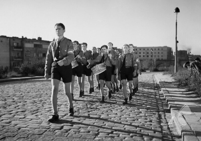 Ulica-Graniczna---rez--Aleksander-Ford Kadr z filmu "Ulica Graniczna"