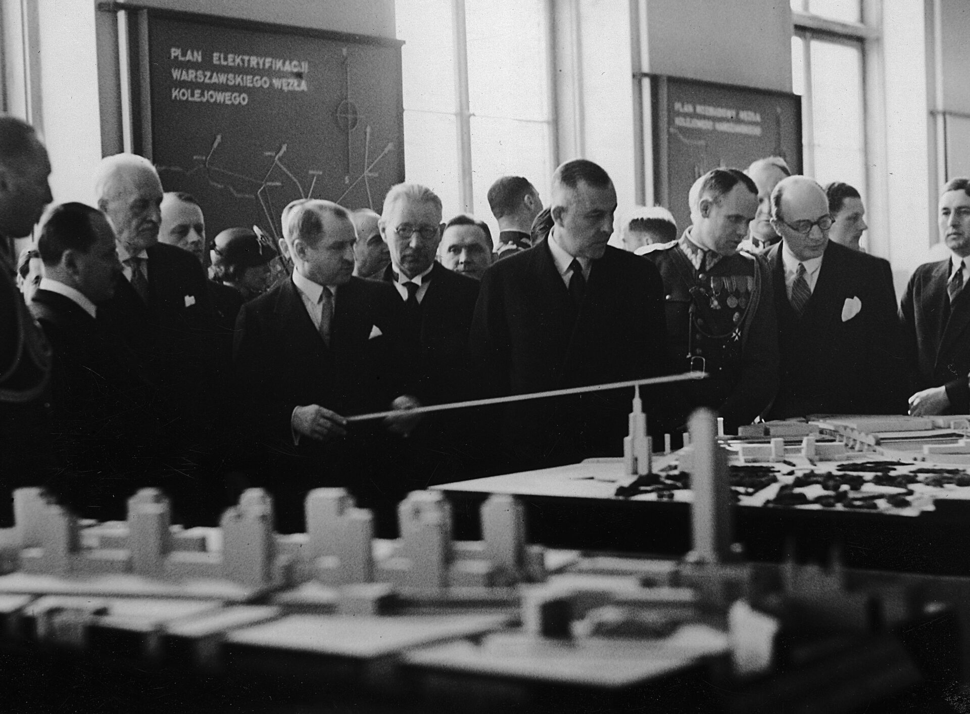 Stefan Starzyński opisuje plany rozbudowy stolicy, 1936 r.