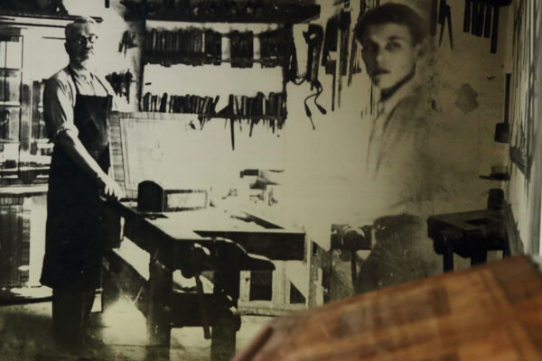 Wystawa czasowa &bdquo;Mit mebli kolbuszowskich&rdquo; w Muzeum Zamkowym w Sandomierzu