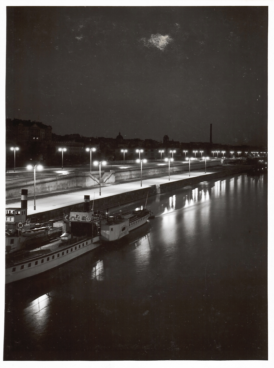 Prezydent schodzi z pomnika