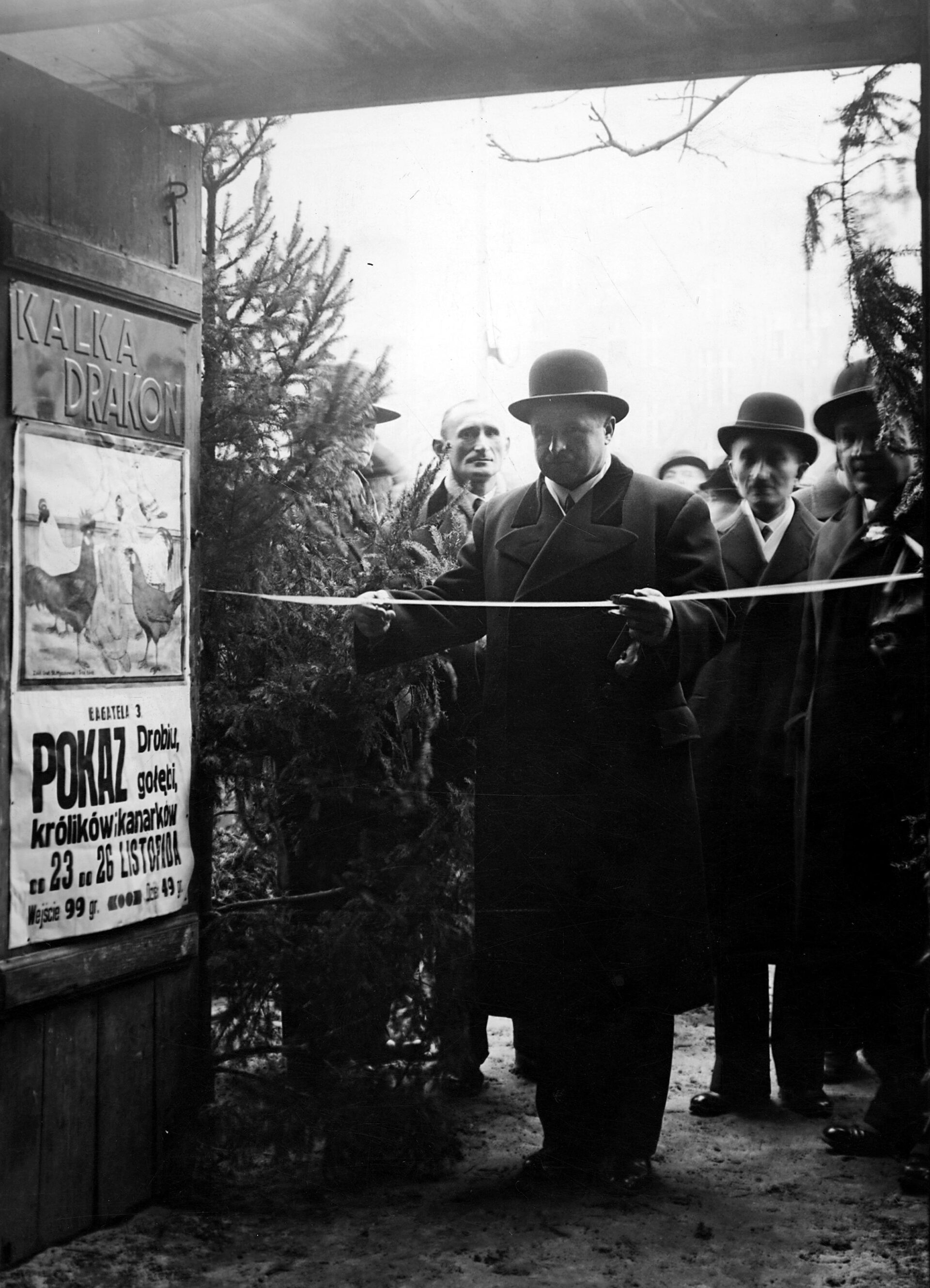 Prezydent schodzi z pomnika