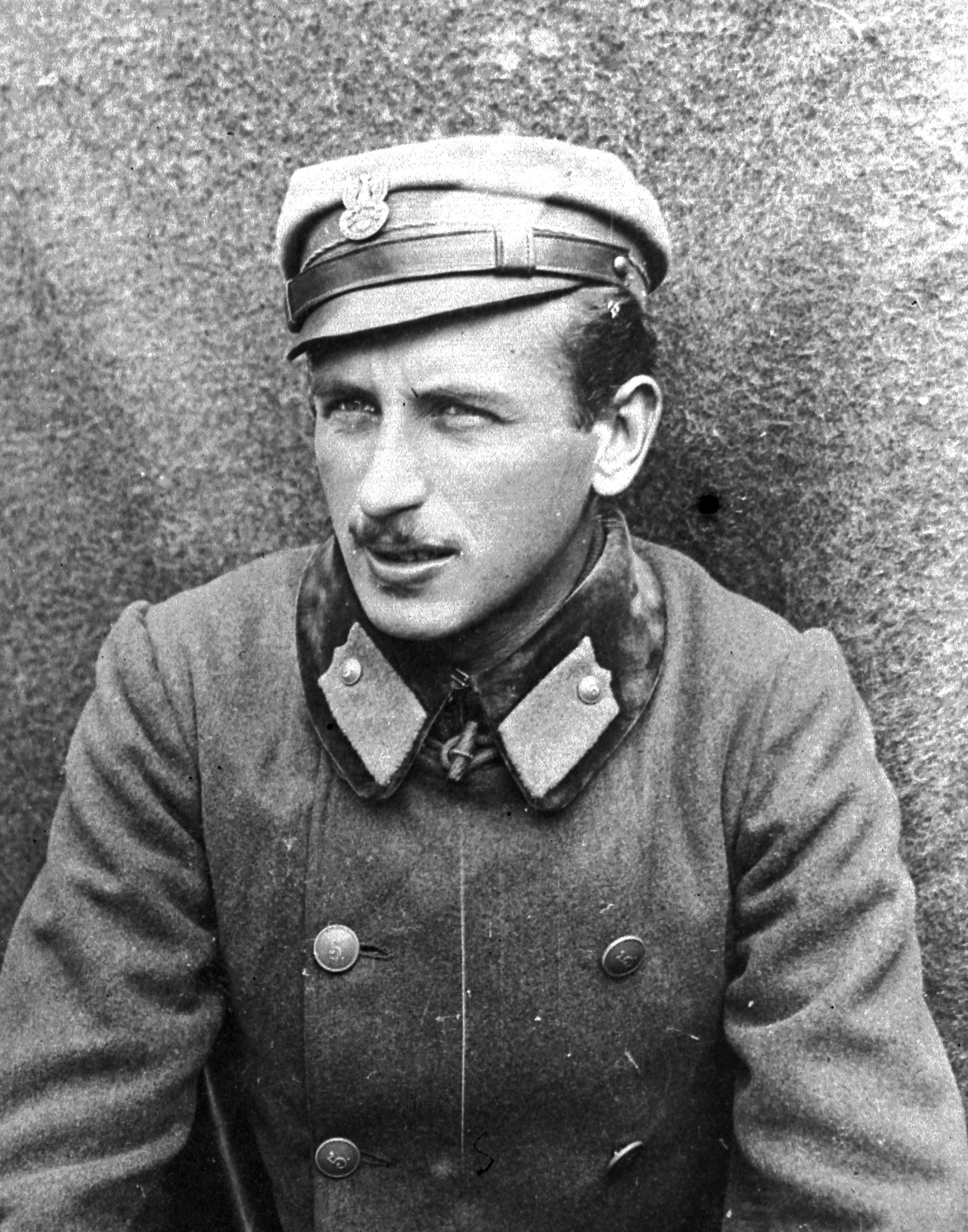 Prezydent schodzi z pomnika