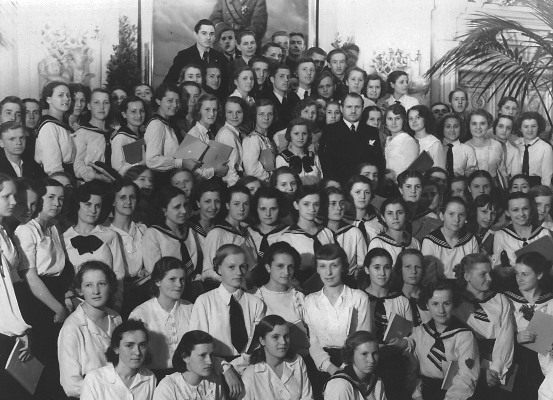 Prezydent schodzi z pomnika