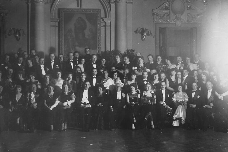 Bal Związku Strzeleckiego zorganizowany przez Koło Przyjaci&oacute;ł Związku w Nowym Sączu, 1934 r.