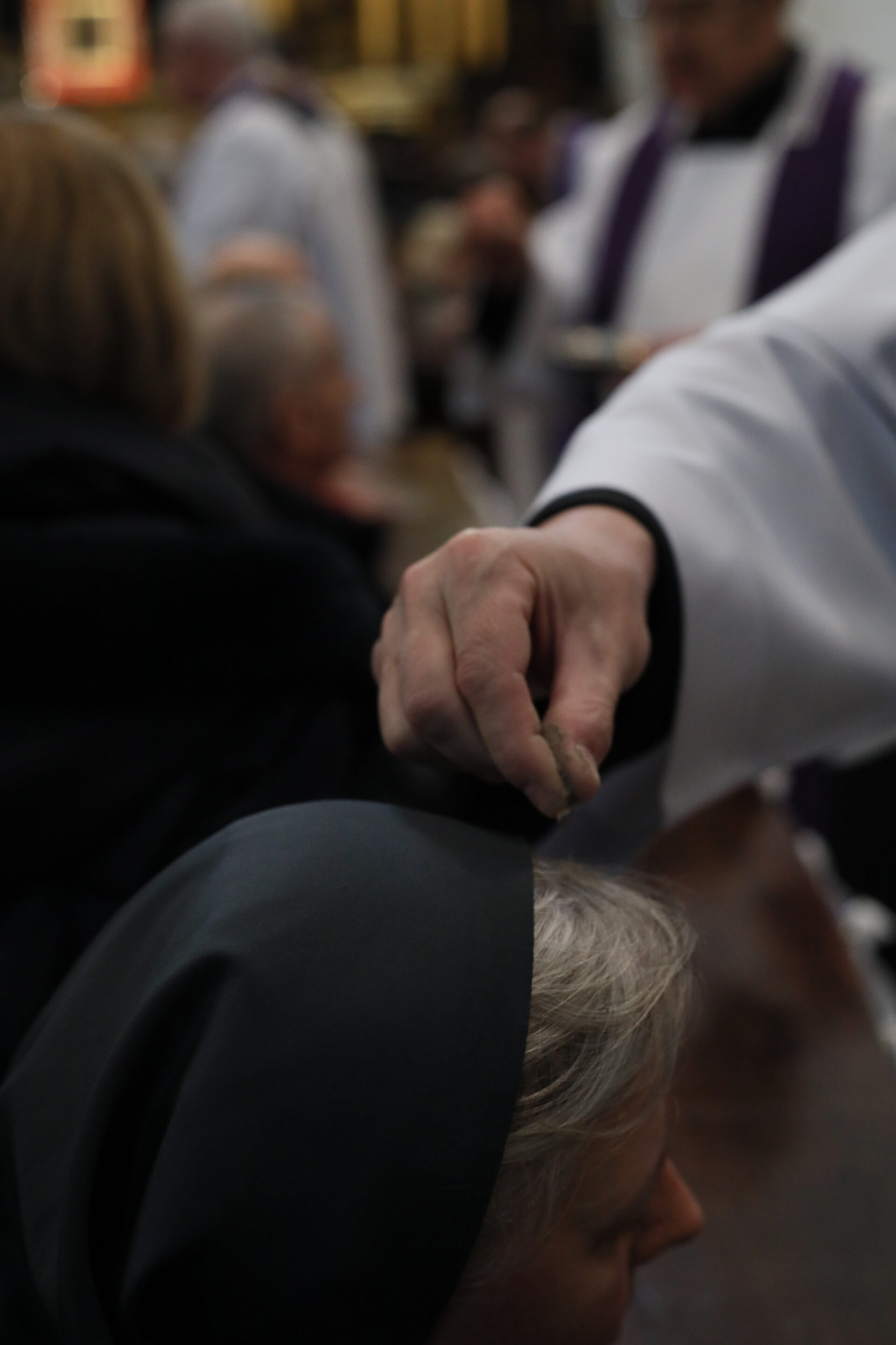 Środa Popielcowa. Warszawa, Kości&oacute;ł św. Krzyża, marzec 2019 r.