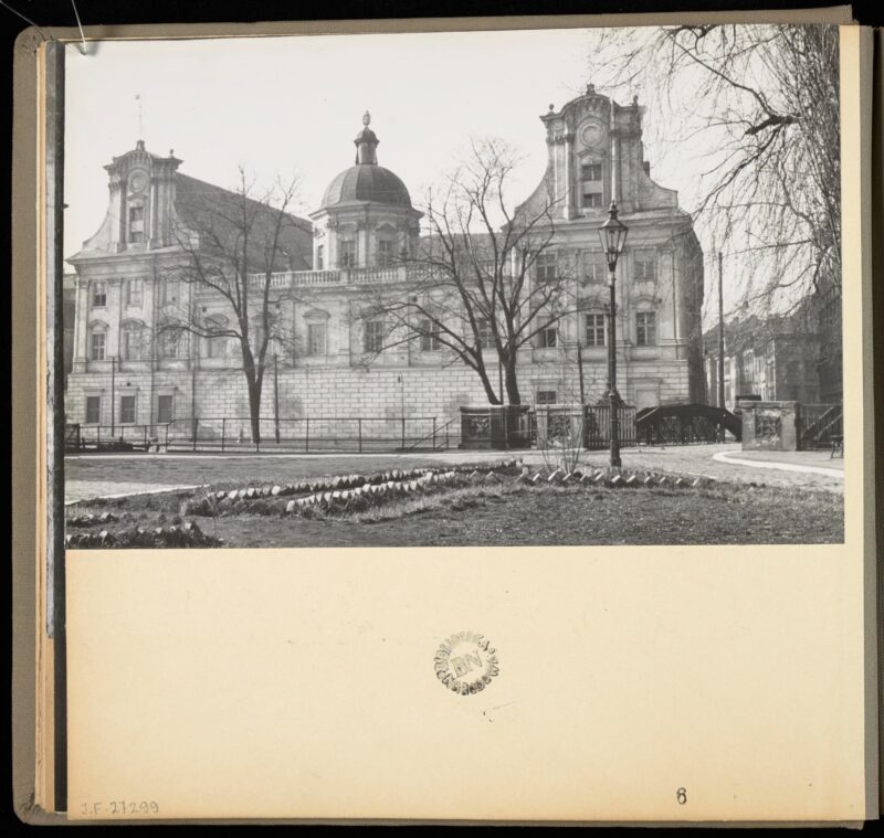 Zakład Narodowy im. Ossolińskich, biblioteka, gmach po odbudowie, 1948 r. Fot. Biblioteka Narodowa Polona