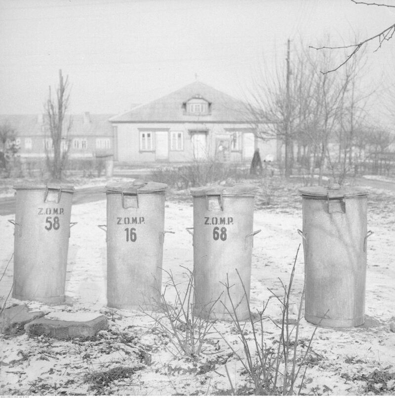Osiedle Przyjaźń. Warszawa, Jelonki 1961 r. Fot. Zbyszko Siemaszko / NAC