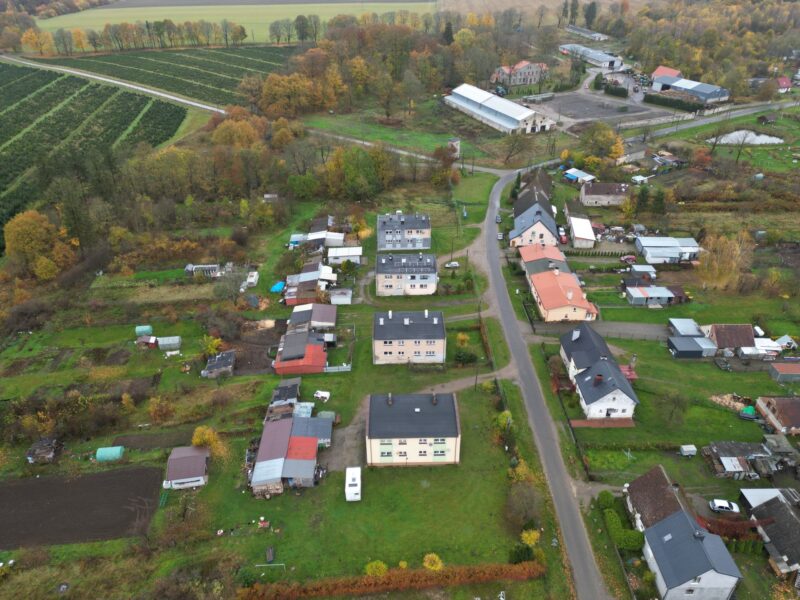 Skąd się biorą bloki w polu?