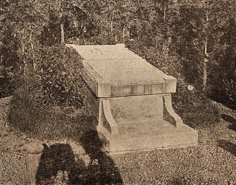 Kruche pomniki niepodległości