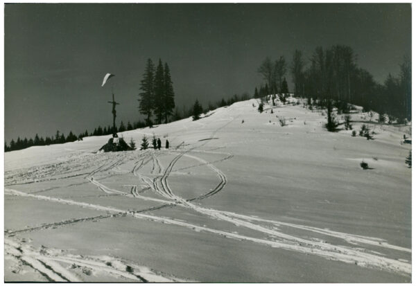 Krzyż Legjon&oacute;w na Przełęczy Rogodzy, ok. 1937 r.