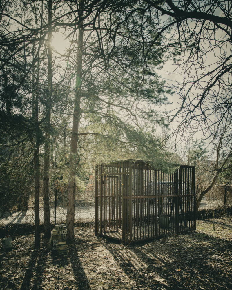 Instalacja w ogrodzie pracowni Mirosława Bałki, projekt &bdquo;Otwock&rdquo;, 2026 r.