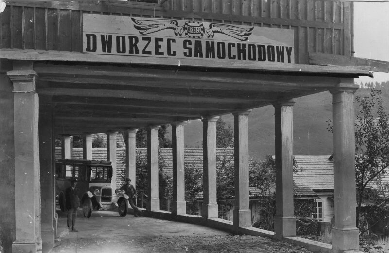 PIC_1-G-3906___OBR Dworzec autobusowy w Szczawnicy, lata 20./30. XX w.
