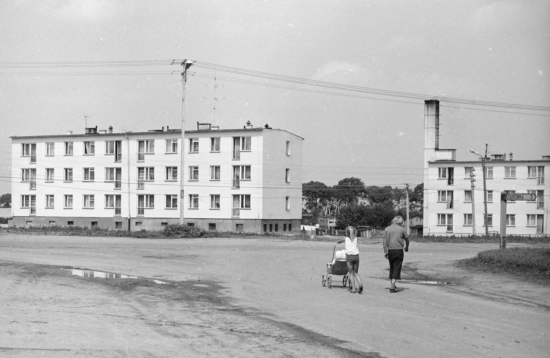 Bloki mieszkalne dla pracownik&oacute;w PGR Wojnowo, 1976 r.