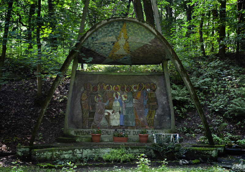 Detale: mała rzecz, a uczy. Kalwaria awangardy