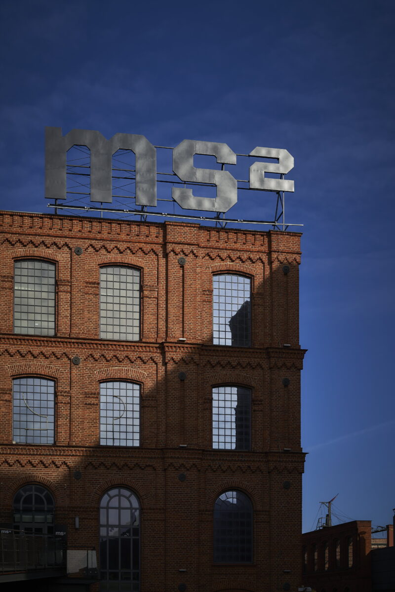 Oczy szeroko zamknięte już otwarte