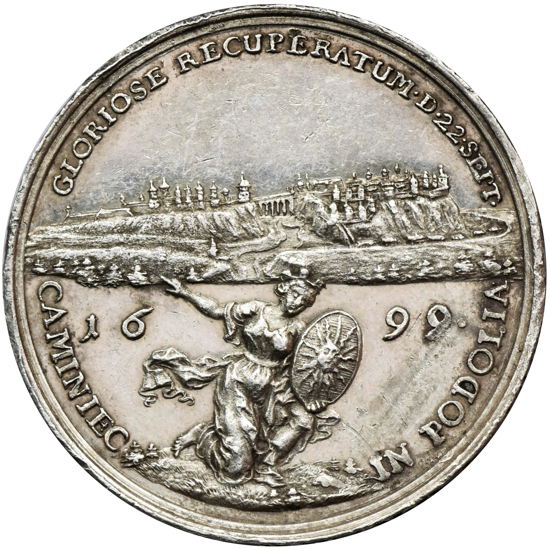 Okopy Świętej Tr&oacute;jcy &ndash; forteca na medal