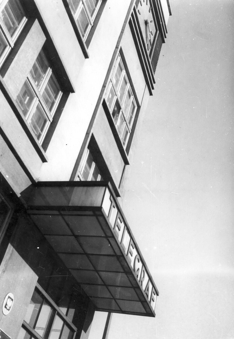 PIC_1-G-5377__OBR Gmach urzędu telekomunikacyjnego. Warszawa, przed 1939 r.