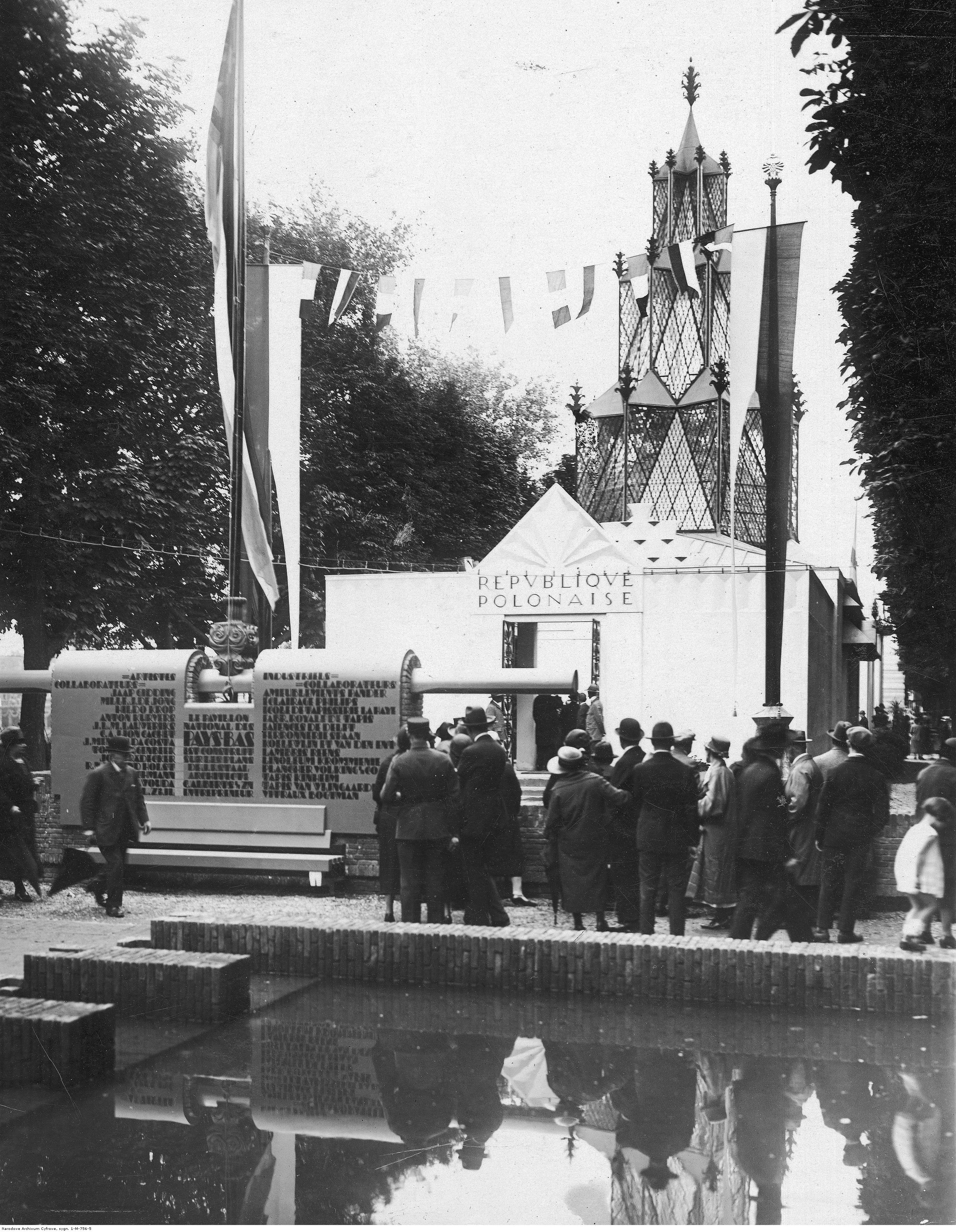 Legenda designu poskładana z pikseli
