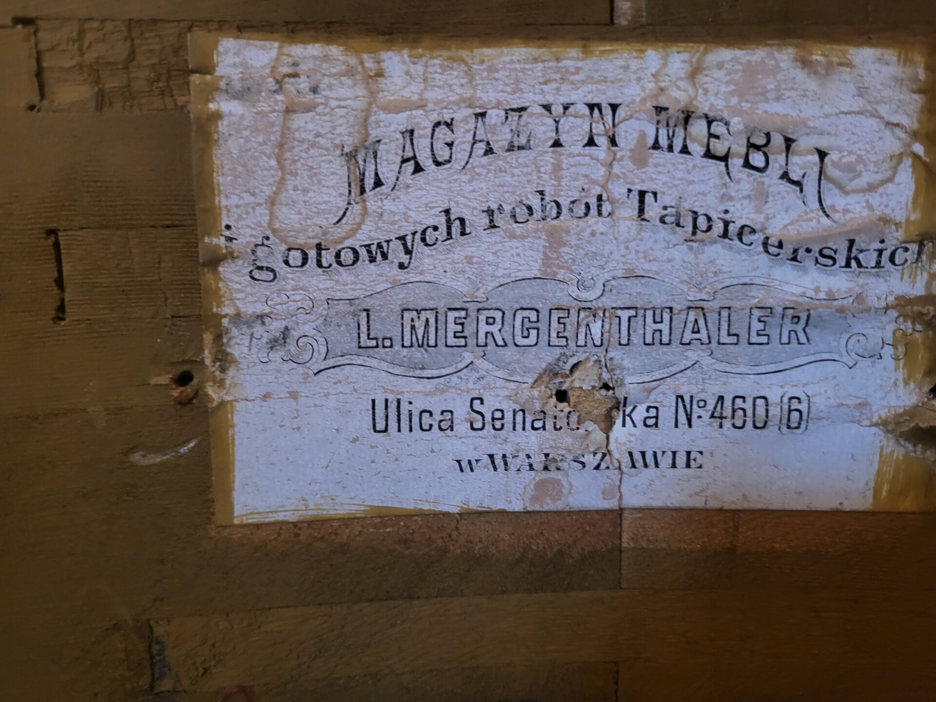 T&ecirc;te-&agrave;-t&ecirc;te w odnowionych salonach