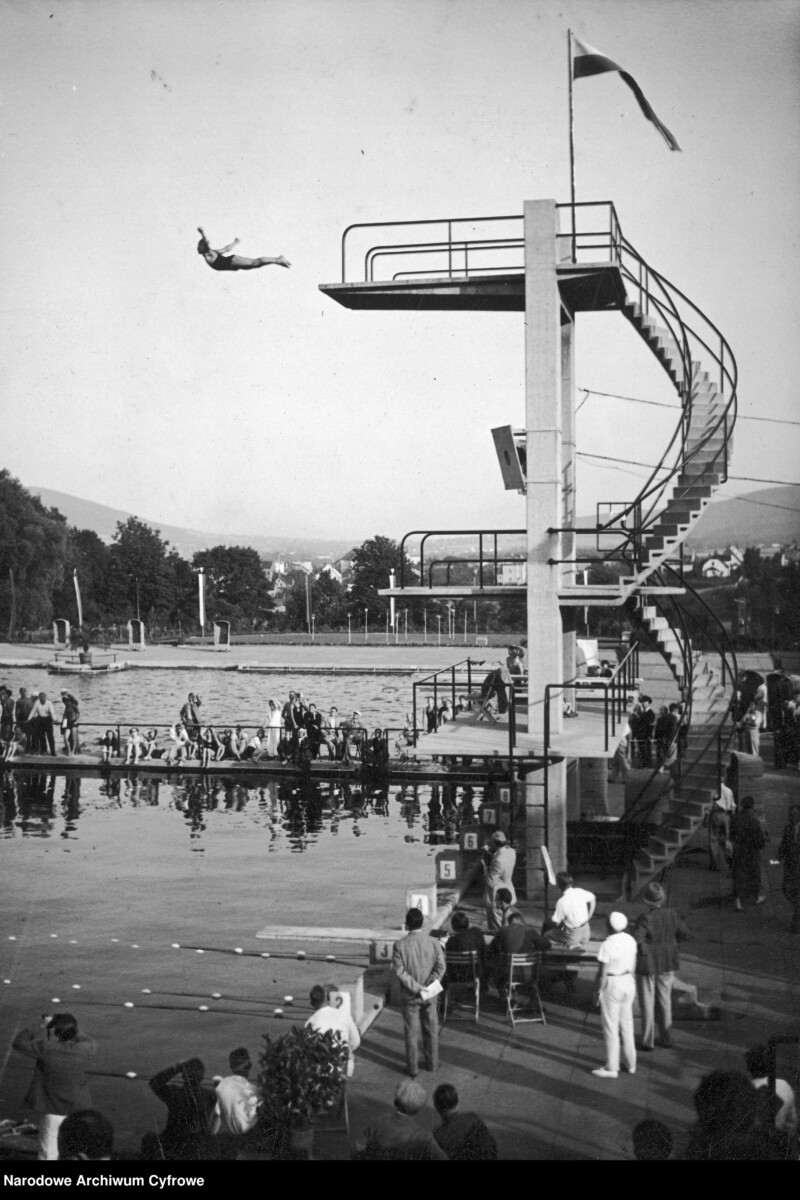 3_1_0_14_2706_152987 XVII Mistrzostwa Pływackie Polski w Bielsku, 1938 r.