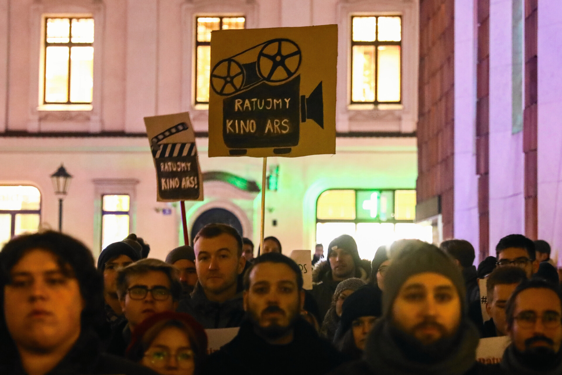 Świątynie ruchomych obraz&oacute;w (część IV)