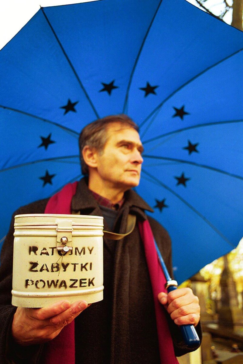KWE7-BF Kwesta na Starych Powązkach, Aktor Olgierd Łukaszewicz. Warszawa, 2001 r.